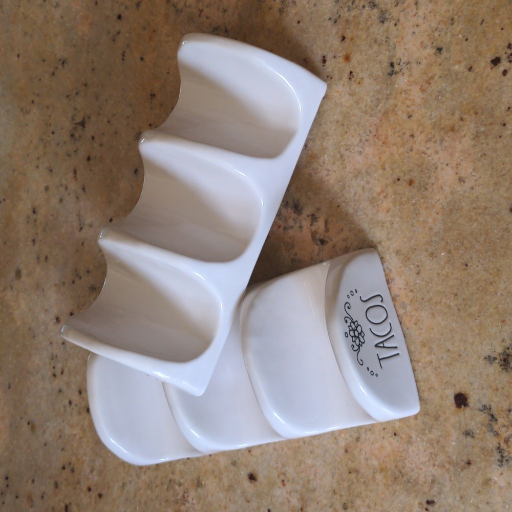 BRAND NEW Rae Dunn Taco Holder (set of 2)